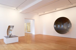 Installation view. Artworks © Anish Kapoor