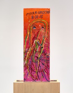 Mark Grotjahn, Untitled (Pink Cosco III Mask M40.d), 2015. Painted bronze, 59 ½ × 33 ¼ × 36 ½ inches (151.1 × 84.5 × 92.7 cm) © Mark Grotjahn. Photo: Douglas M. Parker Studio