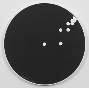 Carsten Höller, Divisions Circle (Ivory-White Dots on Black Background), 2017. Caravaggio linen canvas, Flash Vinyl paint, diameter: 35 ⅜ inches (90 cm) © Carsten Höller. Photo: Rob McKeever
