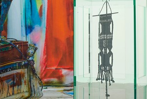 Left: Katharina Grosse, Untitled, 2019 (detail), digital print on silk, 106 ⅜ × 236 ¼ × 7 ⅞ inches (270 × 600 × 20 cm). Right: Tatiana Trouvé, Les indéfinis, 2017–18 (detail), plexiglass, bronze, patina, steel, and paint, 69 ⅝ × 53 ⅝ × 47 ¼ inches (176.7 × 136.1 × 120 cm). Artwork, left to right: © Katharina Grosse and VG Bild-Kunst Bonn, 2019; © Tatiana Trouvé