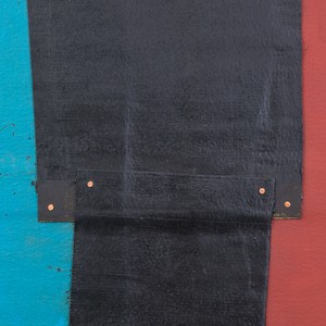 Theaster Gates, Flag Sketch, 2020 (detail). Industrial oil-based enamel, rubber torch down, bitumen, wood, and copper nails, 72 × 72 inches (182.9 × 182.9 cm) © Theaster Gates