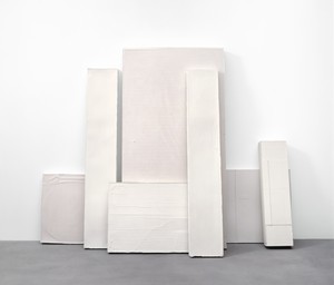 Rachel Whiteread, LEAN, 2005. Plaster, in 7 parts, overall: 79 ⅛ × 97 ⅝ × 26 inches (201 × 248 × 66 cm) © Rachel Whiteread