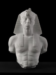 Damien Hirst, Unknown Pharaoh, 2015. Carrara marble, 29 ⅞ × 20 ½ × 11 ⅝ inches (75.9 × 52 × 29.5 cm), edition of 3 + 2 AP © Damien Hirst and Science Ltd. All rights reserved, DACS 2021. Photo: Prudence Cuming Associates