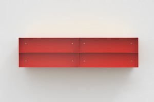 Donald Judd, untitled, 1989. Painted aluminum, 11 ¾ × 47 ¼ × 11 ¾ inches (29.8 × 120 × 29.8 cm) © 2021 Judd Foundation/Artists Rights Society (ARS), New York. Photo: Rob McKeever