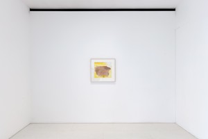 Installation view with Helen Frankenthaler, New York X (1972–74). Artwork © 2021 Helen Frankenthaler Foundation, Inc./Artists Rights Society (ARS), New York. Photo: Lucy Dawkins
