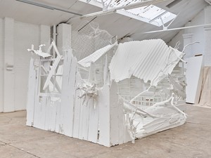 Rachel Whiteread, Doppelgänger, 2020–21. Corrugated iron, beech, pine, oak, household paint, and mixed media, 110 ¼ × 175 ¼ × 177 ¼ inches (280 × 445 × 450 cm) © Rachel Whiteread. Photo: Prudence Cuming Associates