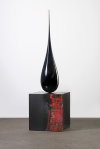 Sterling Ruby, DROP. OIL (ABYSS ADRIFT)., 2021. Fiberglass, wood, spray paint, and laminate, 120 × 34 × 34 inches (304.8 × 86.4 × 86.4 cm) © Sterling Ruby. Photo: Robert Wedemeyer