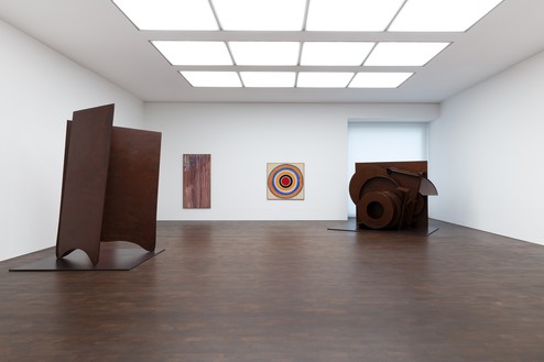 Installation view Artwork, left to right: © Barford Sculptures Ltd.; © Larry Poons/VAGA, New York, and DACS, London 2022; © 2022 The Kenneth Noland Foundation/Licensed by VAGA at Artists Rights Society (ARS), New York. Photo: Lucy Dawkins
