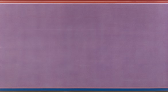 Kenneth Noland, Exmoor, 1970–71 Acrylic on canvas, 76 ⅝ × 138 ¼ inches (194.6 × 351 cm)© 2021 The Kenneth Noland Foundation/Licensed by VAGA at Artists Rights Society (ARS), New York. Photo: Prudence Cuming Associates Ltd