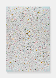 Damien Hirst, Lamb, 2020 Oil and gold leaf on canvas, 72 × 48 inches (182.9 × 121.9 cm)© Damien Hirst and Science Ltd. All rights reserved, DACS 2022. Photo: Prudence Cuming Associates Ltd