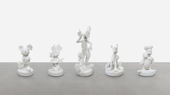Damien Hirst, Five Friends, 2018 Carrara marble, in 5 parts, Mickey: 30 ⅝ × 17 ½ × 17 ¼ inches (77.8 × 44.3 × 43.9 cm), Minnie: 31 ½ × 16 ⅝ × 17 ¼ inches (79.8 × 42.1 × 43.8 cm), Donald: 29 ¾ × 20 ⅜ × 17 ¾ inches (75.6 × 51.8 × 45.1 cm), Pluto: 30 ½ × 21 ½ × 23 inches (77.4 × 54.5 × 58.2 cm), Goofy: 49 ⅜ × 16 ¼ × 24 ½ inches (125.2 × 41.1 × 62.1 cm), edition of 3 + 2 AP© Damien Hirst and Science Ltd. All rights reserved, DACS 2022. Photo: Lucio Ghilardi/Prudence Cuming Associates