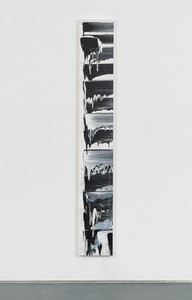 David Reed, #752, 2020–21. Oil, alkyd, and acrylic on polyester, 76 × 11 inches (193 × 27.9 cm) © 2022 David Reed/Artists Rights Society (ARS), New York. Photo: Rob McKeever