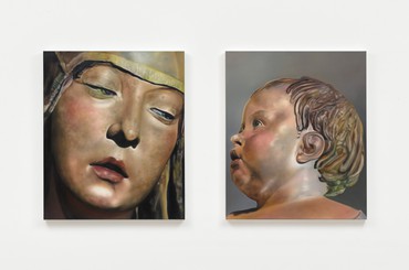 Oil-on-canvas diptych by Karin Kneffel, one part features the head of a woman and the other features a head of a child