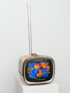 Nam June Paik, Untitled, 2005. Single-channel video (color, silent), LCD monitor, vintage television, permanent oil marker, and acrylic paint, 23 ⅝ × 14 × 16 ½ inches (60 × 35.6 × 41.9 cm) © Nam June Paik Estate. Photo: Rob McKeever