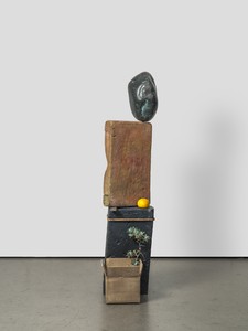 Tatiana Trouvé, Notes on Sculpture, 2022. Patinated and painted bronze, painted aluminum, and painted alabaster, 46 ⅝ × 14 ¼ × 12 ⅜ inches (118.5 × 36 × 31.5 cm) © Tatiana Trouvé. Photo: Florian Kleinefenn