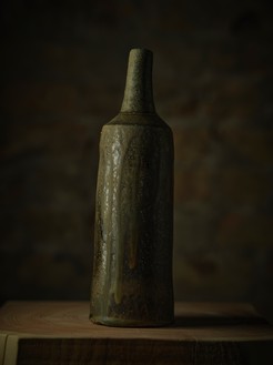 Theaster Gates, Untitled (Bottle), 2022 High-fired stoneware with glaze, 11 ⅜ × 3 ⅝ × 3 ⅝ inches (28.9 × 9.2 × 9.1 cm)© Theaster Gates. Photo: Chris Strong