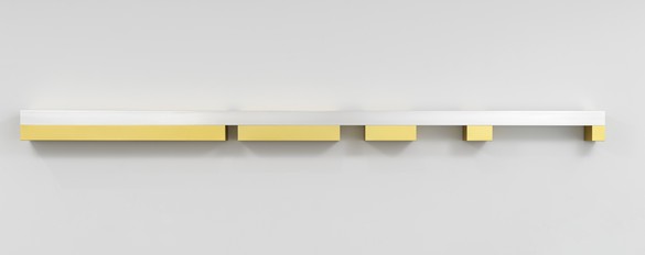Donald Judd, untitled, 1970 Clear and chartreuse anodized aluminum, 8 ¼ × 161 × 8 ⅛ inches (21 × 409 × 20.5 cm)© Judd Foundation/Artists Rights Society (ARS), New York. Photo: Rob McKeever