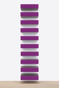 Donald Judd, untitled, 1988. Anodized aluminum, in 10 parts, overall: 120 × 27 × 24 inches (304.8 × 68.6 × 61 cm) © Judd Foundation/Artists Rights Society (ARS), New York. Photo: Rob McKeever