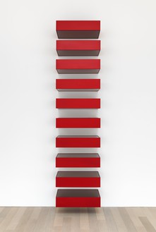 Donald Judd, untitled, 1990 Anodized aluminum and bronze plexiglass, in 10 parts, overall: 120 × 27 × 24 inches (304.8 × 68.6 × 61 cm)© Judd Foundation/Artists Rights Society (ARS), New York. Photo: Rob McKeever