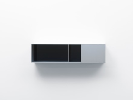 Donald Judd, untitled, 1991 Clear anodized aluminum with black plexiglass, 9 ⅞ × 39 ⅜ × 9 ⅞ inches (24.9 × 99.9 × 24.9 cm)© Judd Foundation/Artists Rights Society (ARS), New York. Photo: Martin Wong
