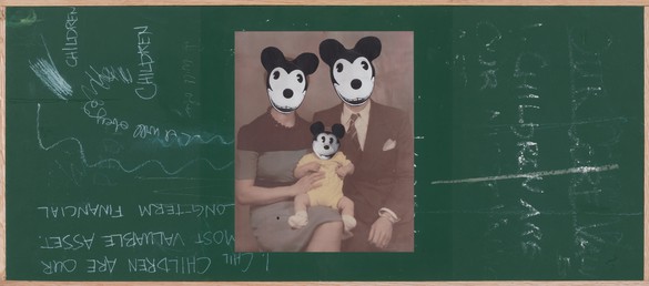 Llyn Foulkes, Family Portrait, 2022 Giclee, acrylic, and chalk on panel, 13 × 29 ½ inches (33 × 74.9 cm)© Llyn Foulkes. Photo: Jeff McLane