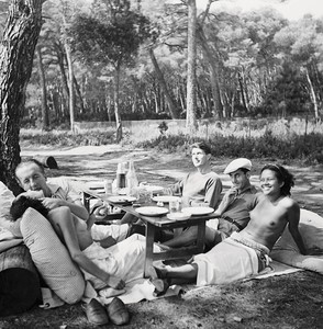 Lee Miller, Picnic, Île Saint-Marguerite, Cannes, France 1937, 1937. Gelatin silver print, 9 ½ × 9 inches (24.1 × 22.8 cm) © Lee Miller Archives, England 2023. All rights reserved. leemiller.co.uk
