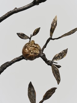 Setsuko, Grand Chandelier (grenades), 2023 (detail) Painted bronze, 63 × 31 ½ × 29 ½ inches (160 × 80 × 75 cm)© Setsuko. Photo: Thomas Lannes