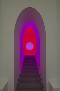 James Turrell A CHAPEL FOR LUKE and his scribe Lucius the Cyrene, 2022, from the series Ganzfeld, 1976–. Light installation and mixed media, dimensions variable Permanent installation, Diözesanmuseum Freising, Germany © James Turrell. Photo: Florian Holzherr, courtesy the artist