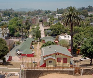 Jeff Wall Echo Park, 2023. Inkjet print, 74 ⅞ × 89 ⅜ inches (190 × 227 cm), edition of 3 + 1 AP © Jeff Wall