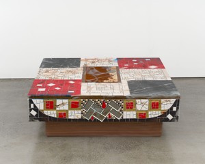 Cameron Welch, Relic (Table), 2024. Glass, porcelain, and ceramic on medium-density fiberboard and walnut, 48 ½ × 48 ½ × 16 inches (123.2 × 123.2 × 40.6 cm) © Cameron Welch. Photo: Owen Conway