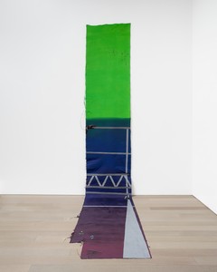 Lotte Maiwald ...den Fehdehandschuh hinwerfen, 2021. Acrylic on canvas, 173 ¼ × 31 ½ inches (440.1 × 80 cm) © Lotte Maiwald. All rights reserved. Photo: Owen Conway