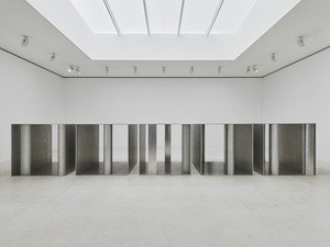 Installation view with Donald Judd, untitled (1991). Artwork © Judd Foundation/Artists Rights Society (ARS), New York. Photo: Thomas Lannes