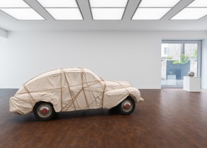 Installation view. Artwork © Christo and Jeanne-Claude Foundation. Photo: Prudence Cuming Associates Ltd