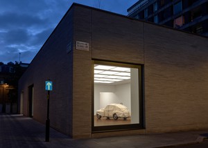Installation view. Artwork © Christo and Jeanne-Claude Foundation. Photo: Prudence Cuming Associates Ltd