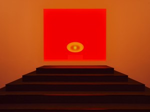 James Turrell All Clear, 2024, from the series Ganzfeld, 1976–. Light installation and mixed media, dimensions variable © James Turrell. Photo: Thomas Lannes