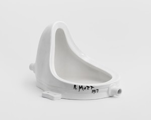 Marcel Duchamp Fountain, 1964 (after 1917 lost original). Porcelain, glaze, and paint, 14 ¼ × 24 ⅝ × 19 inches (36.2 × 62.5 × 48.3 cm), edition 4/8 + 2 AP + 2 HC © Association Marcel Duchamp/ADAGP, Paris/Artists Rights Society (ARS), New York 2026. Photo: Owen Conway