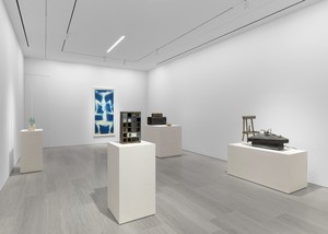 Installation view. Artwork © 2026 Robert Rauschenberg Foundation/Artists Rights Society (ARS), New York. Photo: Owen Conway