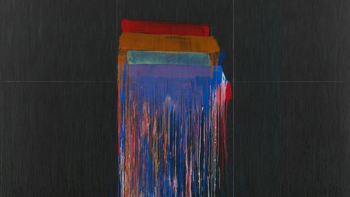 Installation of three abstractpaintings by Pat Steir