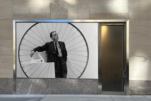 A photograph of the outside of the Gagosian location 980 Madison at 76th Street, New York