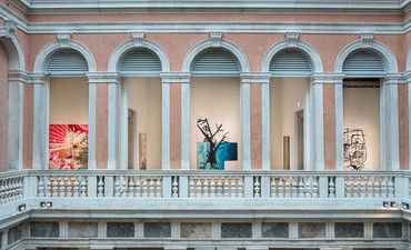 Installation view, Albert Oehlen: Cows by the Water, Palazzo Grassi, Venice, April 8, 2018–January 6, 2019. Artwork © Albert Oehlen. Photo: Matteo De Fina © Palazzo Grassi