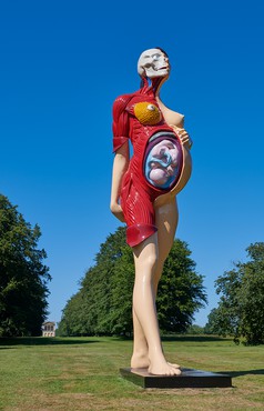 Installation view, Damien Hirst at Houghton Hall: Outdoor Sculptures, Houghton Hall, England, July 18–September 30, 2018 © Damien Hirst and Science Ltd. All rights reserved, DACS 2018