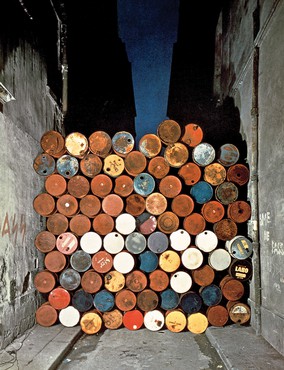 Christo and Jeanne-Claude’s Wall of Oil Barrels—The Iron Curtain&nbsp;(1961–62) on rue Visconti, Paris, June 27, 1962. Artwork © Christo and Jeanne-Claude Foundation. Photo: Jean-Dominique Lajoux