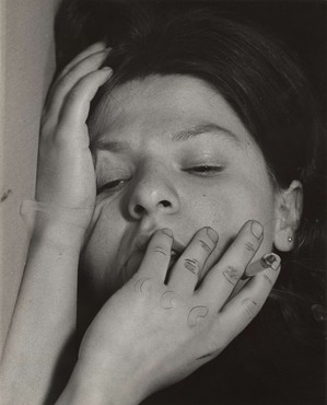 Tom Wesselmann, Female smoker with outlined knuckles, c. 1975, Tom Wesselmann Papers, The Wildenstein Plattner Institute, Inc.