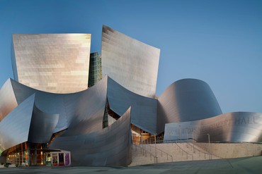 Frank Gehry’s Walt Disney Concert Hall,&nbsp;Los Angeles. Artwork © Frank Gehry. Photo: Adam Latham, courtesy Los Angeles Philharmonic Association