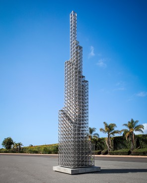 Chris Burden, 40 Foot Stepped Skyscraper, 2011, installation view, Frieze Los Angeles 2023, Santa Monica Airport, California © 2023 Chris Burden/Licensed by the Chris Burden Estate and Artists Rights Society (ARS), New York. Photo: Josh White