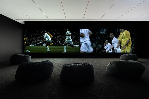 Douglas Gordon and Philippe Parreno: Zidane: A 21st Century