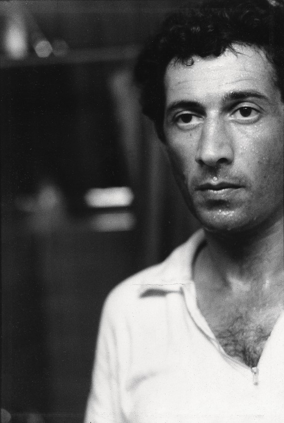 Jerry Schatzberg, Self Portrait in the Mirror, Trinidad, 1964