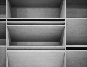 Donald Judd, untitled, 1980 (detail), plywood, 12 × 80 × 4 feet (3.7 × 24.4 × 1.2 m) © 2020 Judd Foundation/Artists Rights Society (ARS), New York. Photo: Glenn Steigelman, courtesy Castelli Gallery, New York