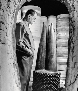 <p dir="ltr">Axel Salto looking at the sculpture <em>The Core of Power&nbsp;</em>in the kiln, 1956, CLAY/Royal Copenhagen Collection. Photo: Aage Strüwing</p>