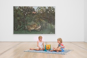 <p>Installation view, <em>Jubiläumsausstellung—Special Guest Duane Hanson</em>, Fondation Beyeler, Riehen/Basel, Switzerland, October 30, 2022–January 8, 2023. Artwork, front to back: © 2023 Estate of Duane Hanson/Licensed by VAGA at Artists Rights Society (ARS), New York; Henri Rousseau. Photo: Lucia Hunziker/LL Productions</p>